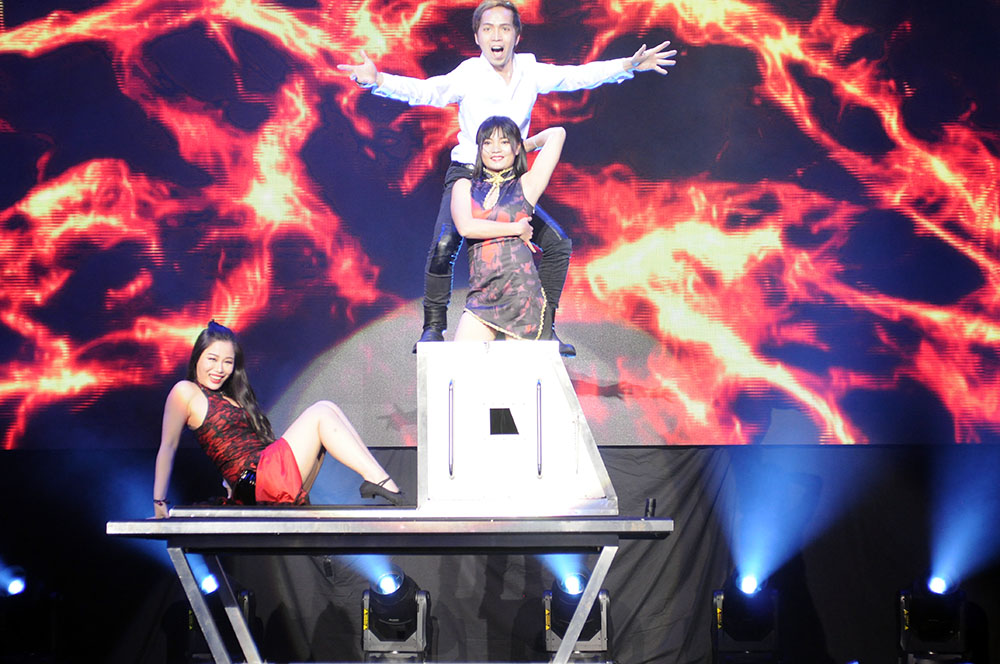 IONG'S MAGIC SHOW